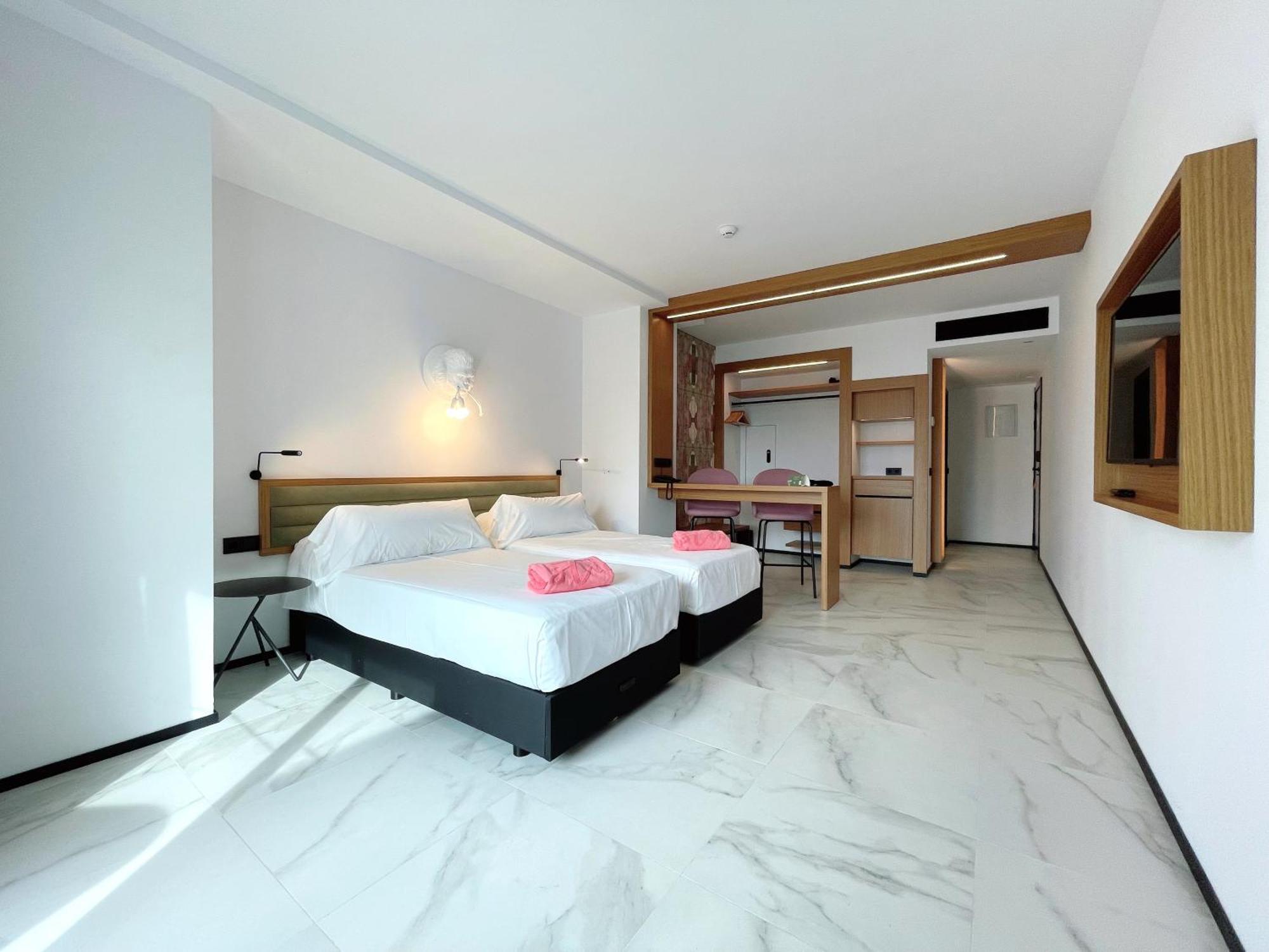 Stic Urban Hotel & Spa Sant Antoni de Portmany Exterior foto